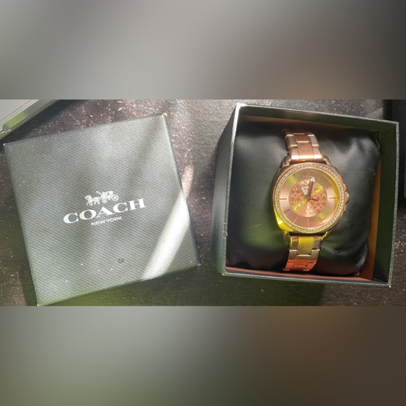 Rose Gold Coach Women’s Watch - Picture 4 of 6